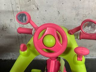 Triciclo infantil Smoby rosa y verde