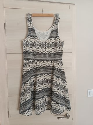 Lote 4 Vestidos Verano marca H&M. Talla 44.