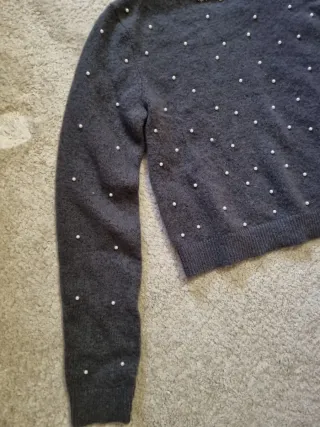 Jersey Zara mujer cuello alto perlas