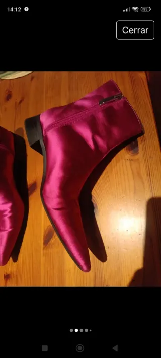 Botines satén fucsia punta fina