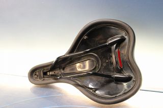 Sillín de bicicleta con funda acolchada de gel Civit