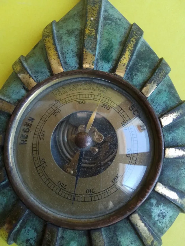 Barómetro antiguo alemán