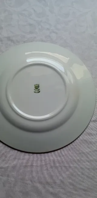 Plato Royal China Diseño Floral