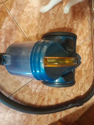 Aspiradora Taurus Homeland Cyclone 800W