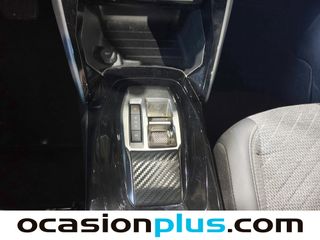 Peugeot 2008 Allure Hybrid eDCS6 100 kW (136 CV)