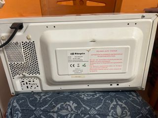 Microondas Orbegozo Blanco