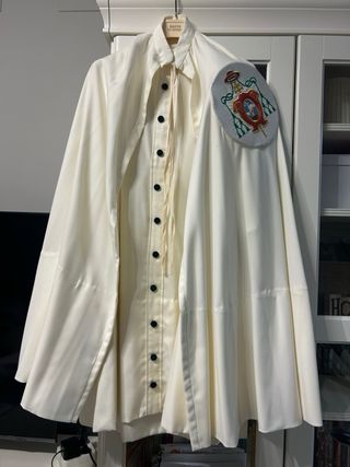 Túnica y capa Macarena.