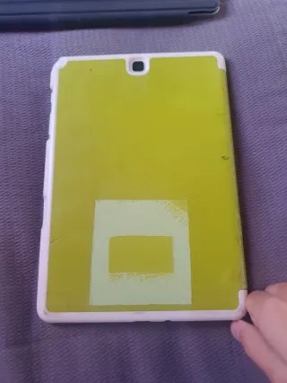 Tablet Samsung Blanca y Beige