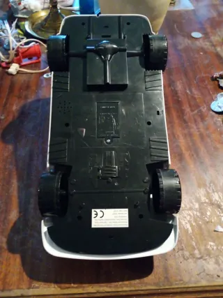 Coche de policía de juguete