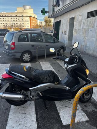 Yamaha Xmax 125
