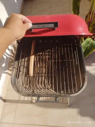 Barbacoa Portátil Roja con Tapa de ahumado