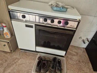 Fornello a gas con forno