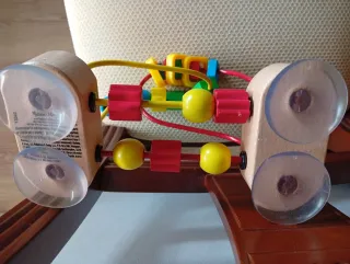 Juguete de madera para bebés