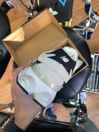 Zapatillas New Balance Blancas y Negras