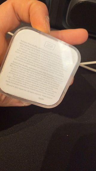 iPod Shuffle Azul con Auriculares