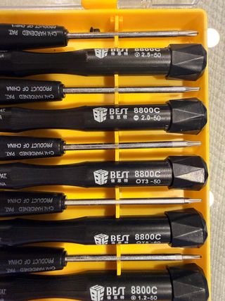 Juego de destornilladores de precisión BEST 8800C