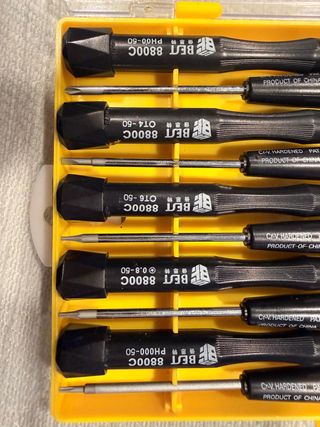 Juego de destornilladores de precisión BEST 8800C