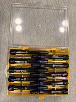 Juego de destornilladores de precisión BEST 8800C