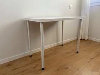 Mesa escritorio blanca madera y metal