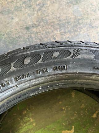 Neumático 275/40/29 101Y