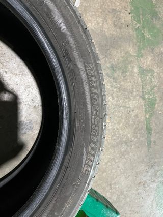 Neumático 275/40/29 101Y