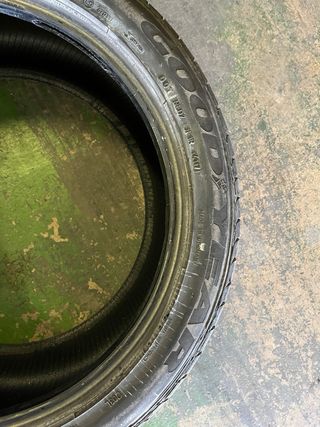 Neumático 275/40/29 101Y