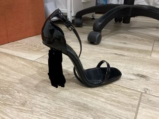 Tacones YSL negros imitacion