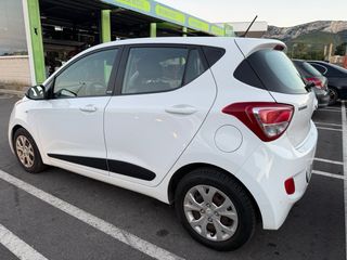 Hyundai i10 2015