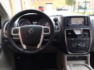 Lancia Voyager Platinum 177 CV, Excelente estado