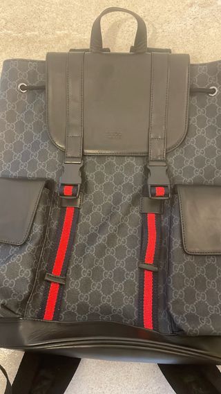 Mochila Gucci Negra y Gris