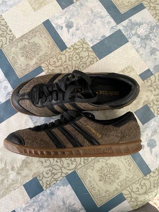Zapatillas Adidas Hamburg Marrones y Negras