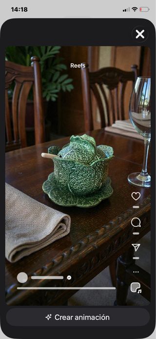 Olla de cerámica con forma de col