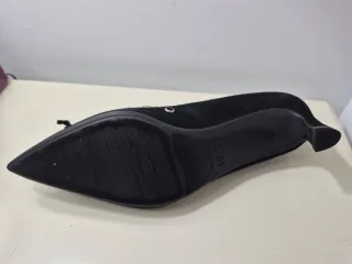 Zapatos salón LODI negros T.40 (un uso)