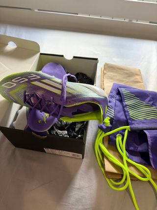 Botas Fútbol F50 Elite AG Morado/Verde.