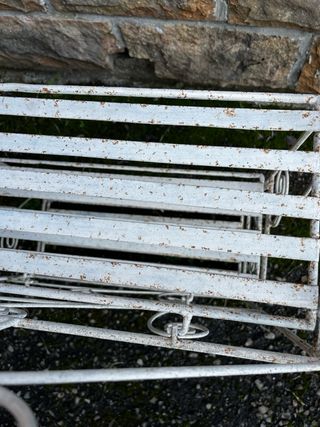 Scaffalatura in ferro battuto bianco