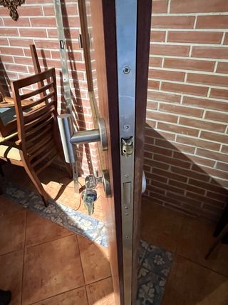 Puerta Teca con Marco y Tapas