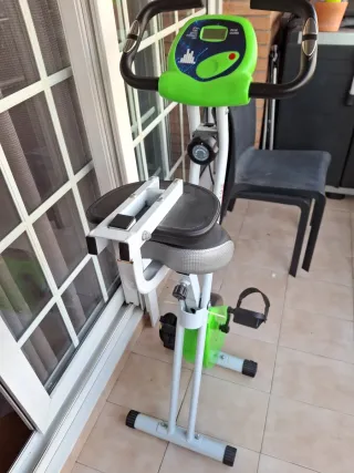 Bicicleta Estática Verde y Gris Marva HomCom