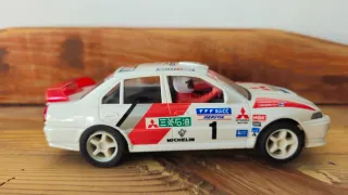 Scalextric. Mitsubishi Lancer EVO IV