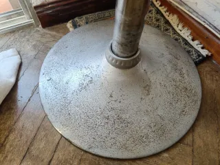 Sedia da bar bianca e argentata