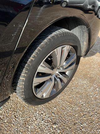 Peugeot 3008 2015