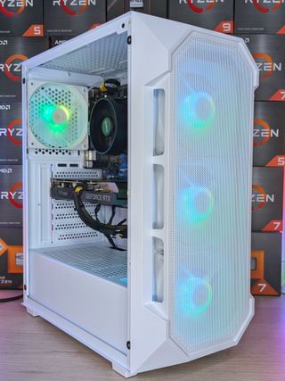 PC Gaming RTX 4060 8GB / RYZEN 5 5500