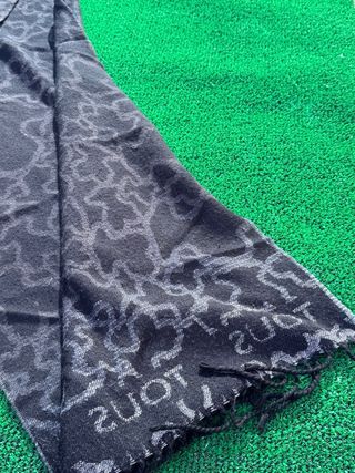 Bufanda Tous Gris Oscuro con Logo