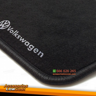 ALFOMBRILLAS VW GOLF 3 CON LOGO RIBETE NEGRO