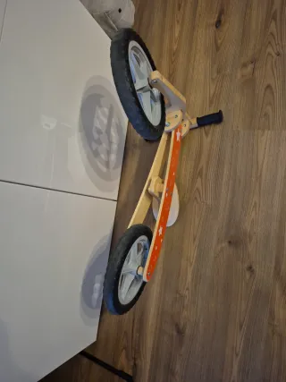 Bici de madera para niños