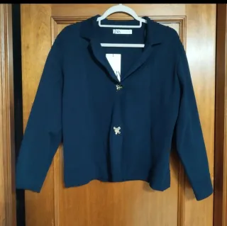 Chaqueta Zara azul con botones joya