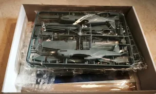 Maqueta Eduard P-51B Mustang "Overlord" 1/48