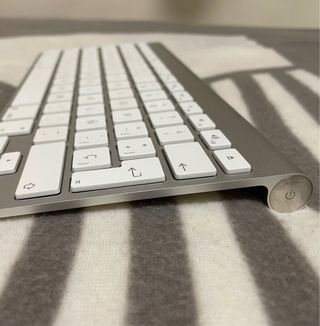 Pack Ratón y Teclado Apple plata y blanco