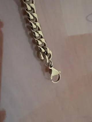 Pulsera Guess Dorada