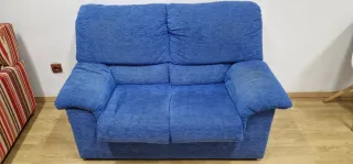 Sofá azul de tela