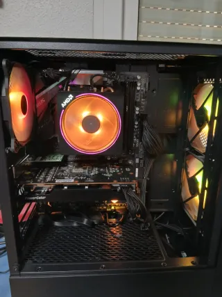 PC Gamer Ryzen 5 3600x / RX 6600